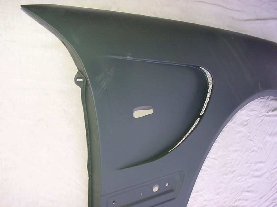 Sport_Kotfluegel_Mercedes-Benz_E-Klasse_W210_air course.jpg27.JPG